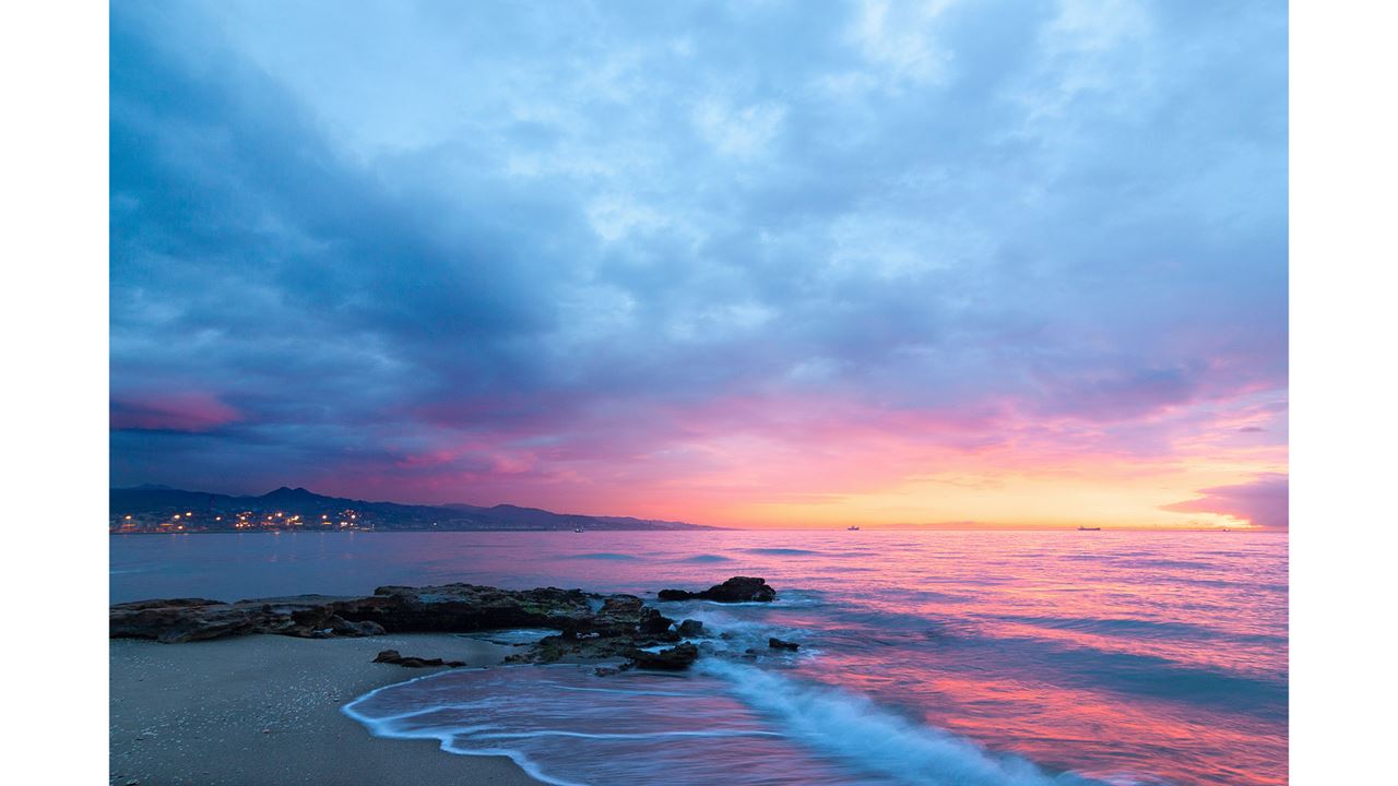 Nascer Do Sol Na Ilha E Ioga foto 2