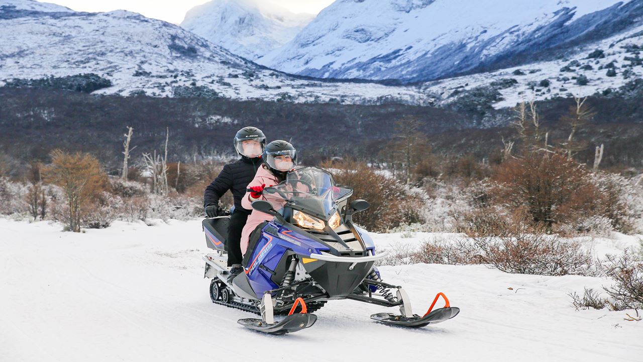 White Adventure With Huskies (1)