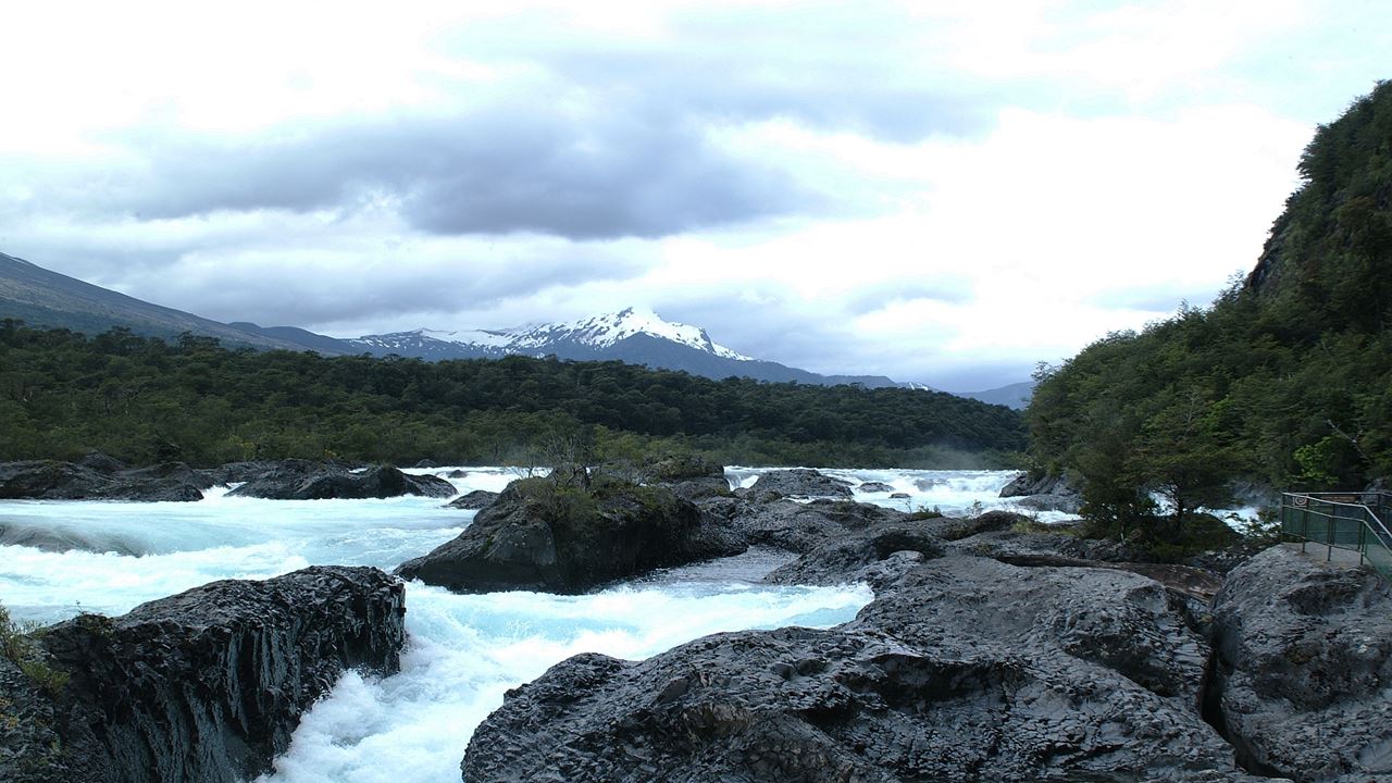 Bike Route Active, Pedal Through The Petrohue Falls foto 4