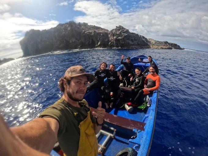 Diving In Hanga Roa Bay foto 7