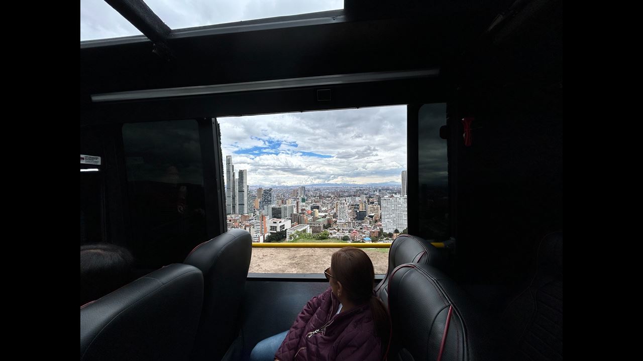 Bus Turístico Hop On - Hop Off (2)