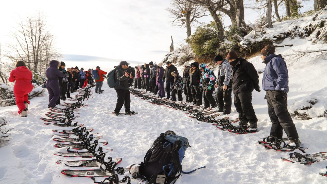 Snowshoeing And Fondue Hike In Cerro Lopez (8)