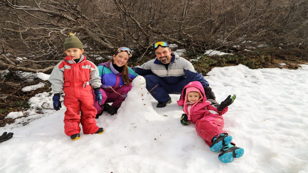 Snowshoeing And Fondue Hike In Cerro Lopez (1)