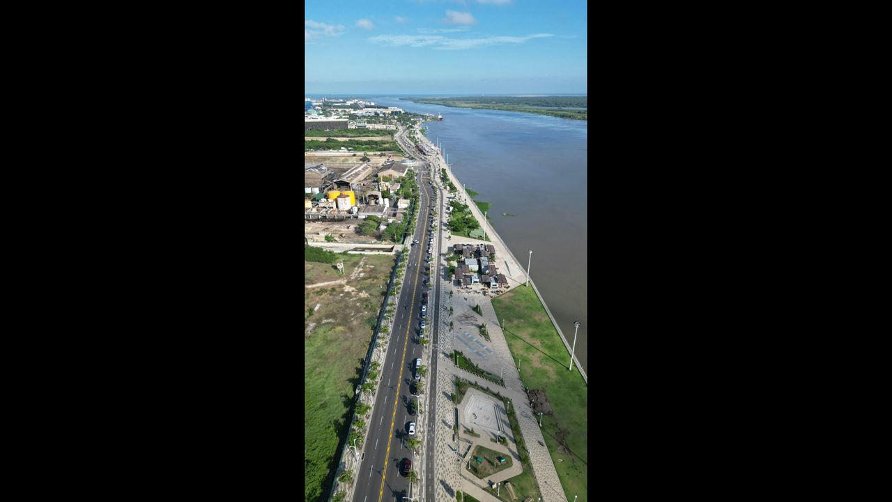 Guided Sunset Walk Along The Magdalena River Boardwalk foto 7