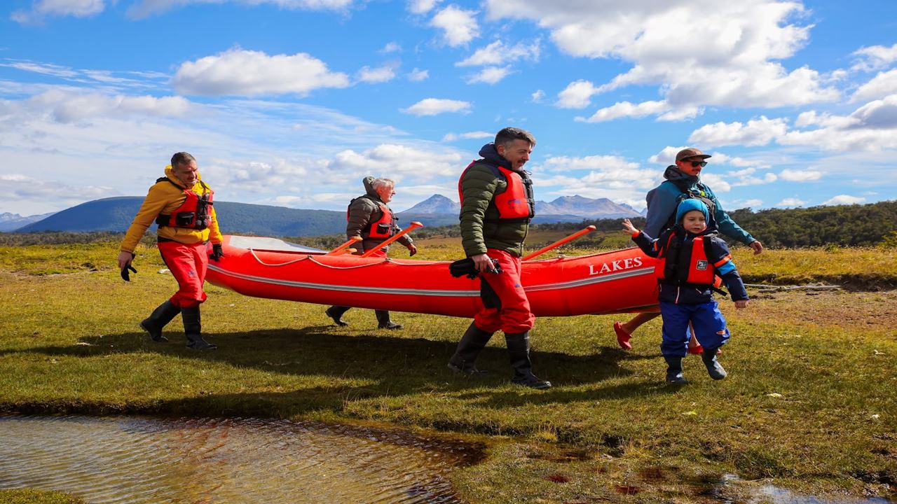 Canoeing On The Gable Channel (11)