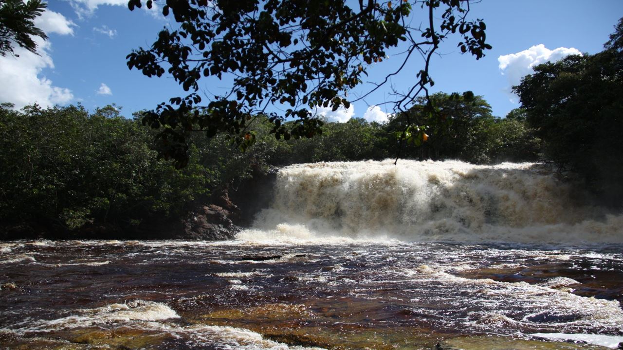 Presidente Figueiredo Waterfalls (2)