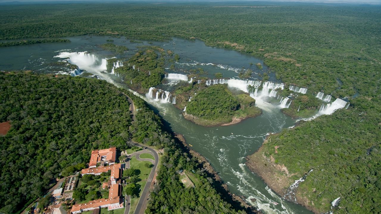 Argentine Falls + Brazilian Falls foto 4