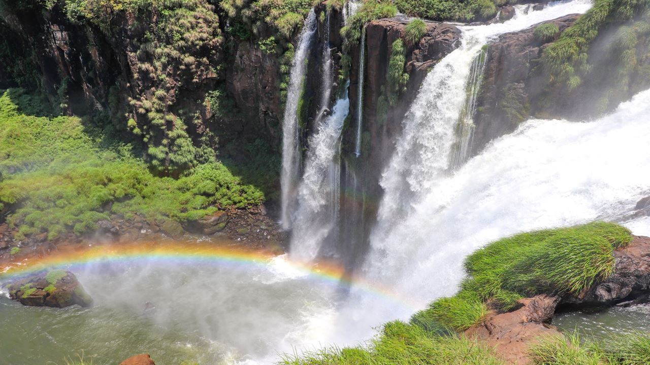 Iguazu Falls Argentine Side With Great Adventure Ride (2)
