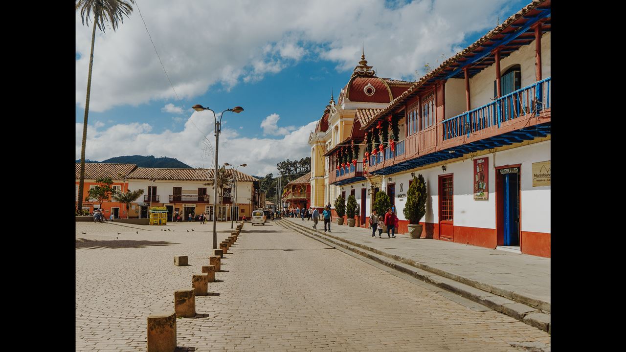Catedral De Sal De Zipaquirá & Andrés Carne De Res Chía (4)