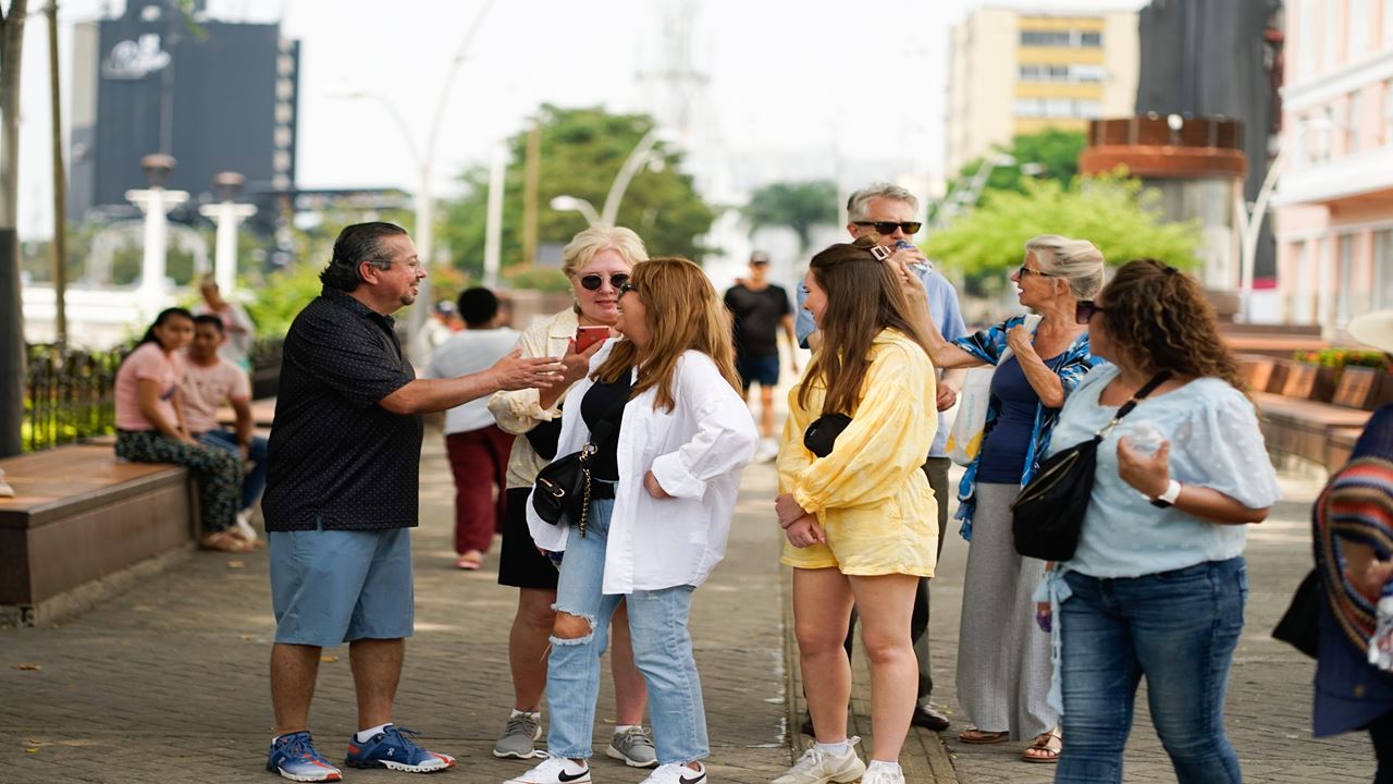 City Tour Saindo Do Aeroporto foto 2