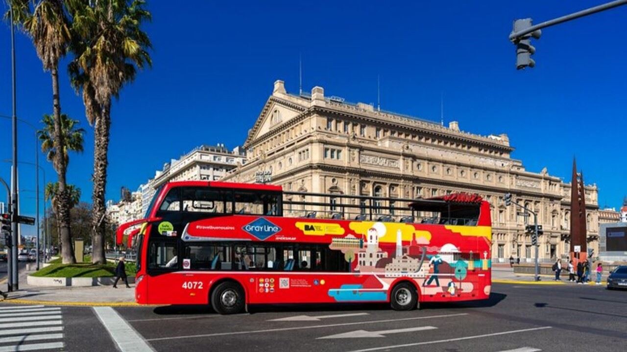 Hop On Hop Off Bus Tour (2)
