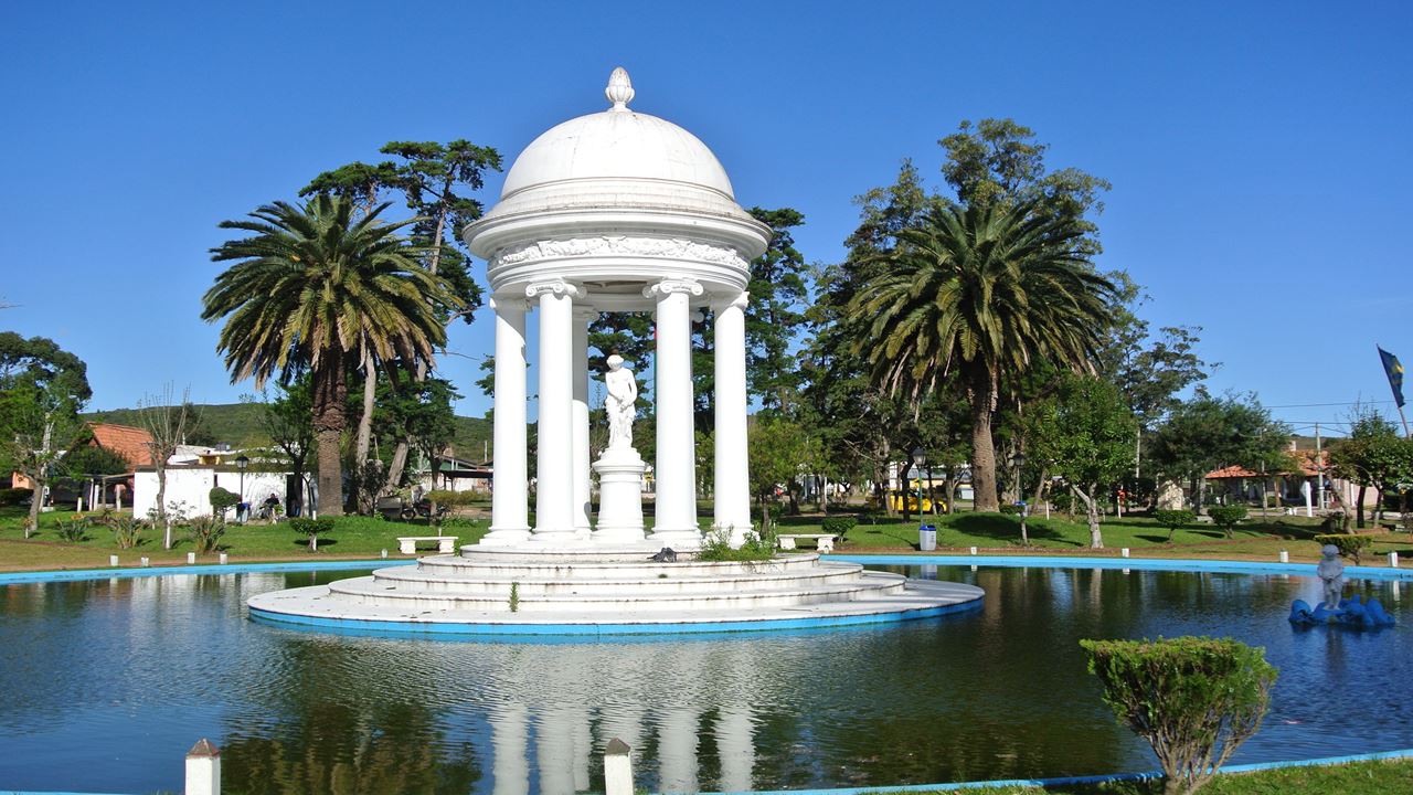 Passeio Pela Cidade De Piriápolis foto 1