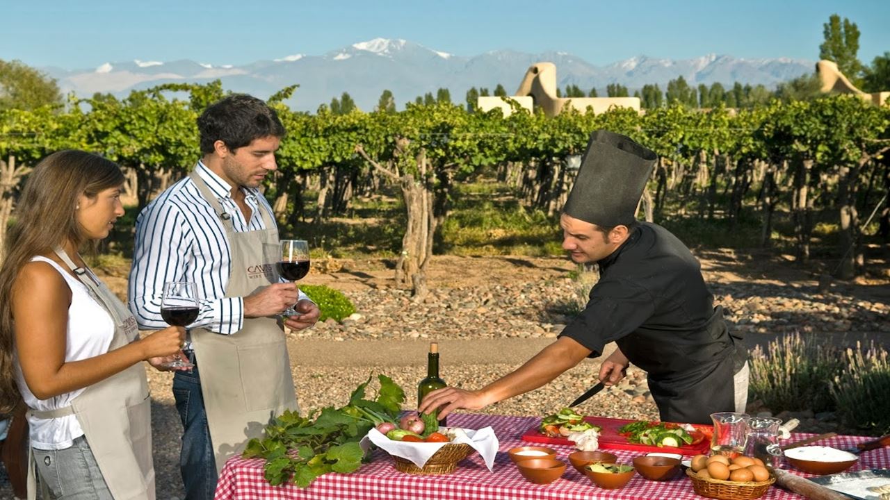 Clase De Cocina Y Cata En Bodega Santa Julia (3)
