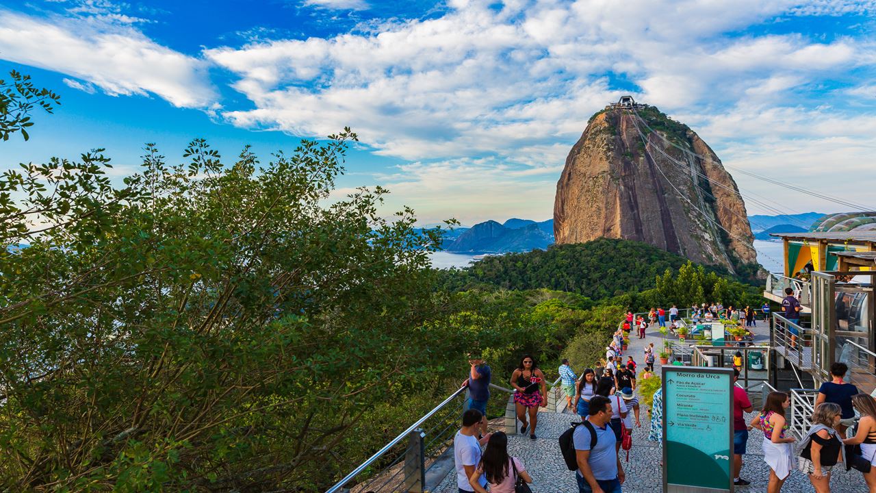 Christ The Redeemer And Sugar Loaf With Lunch (3)