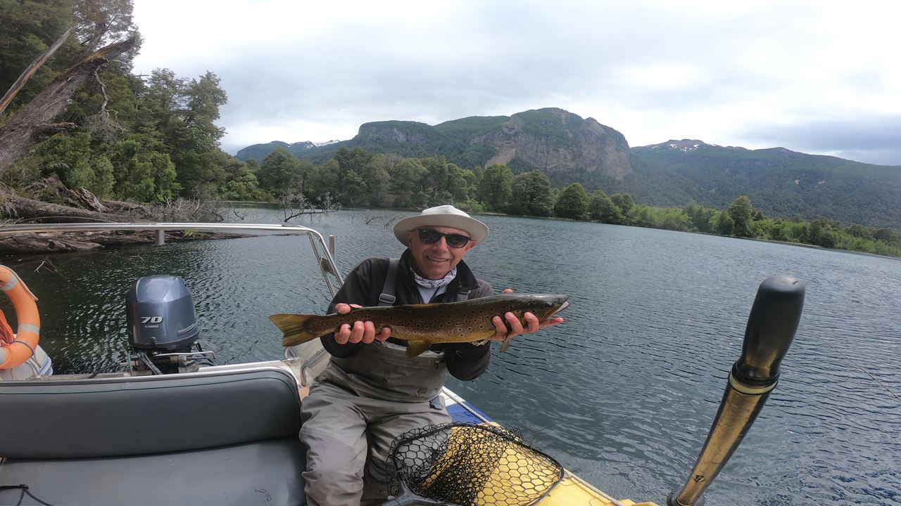 Dia De Pesca En El Lago Fonck (8)