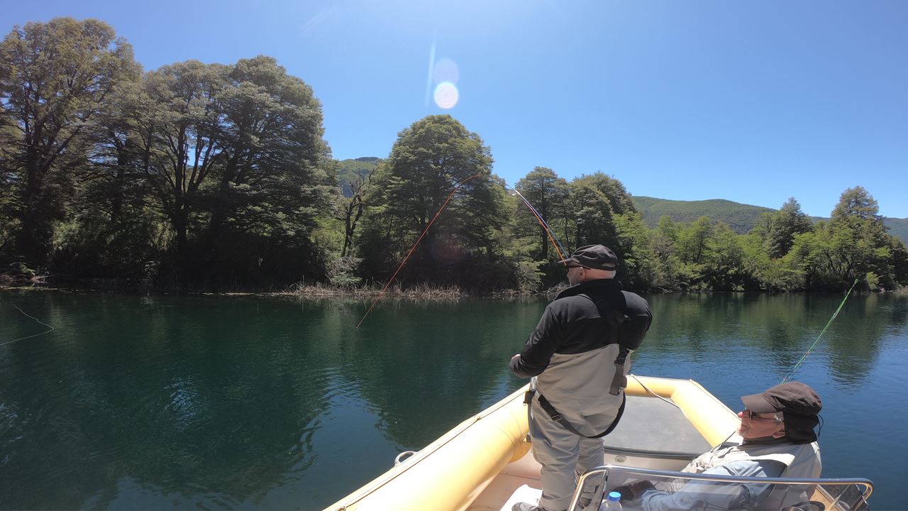 Dia De Pesca En El Lago Fonck (7)