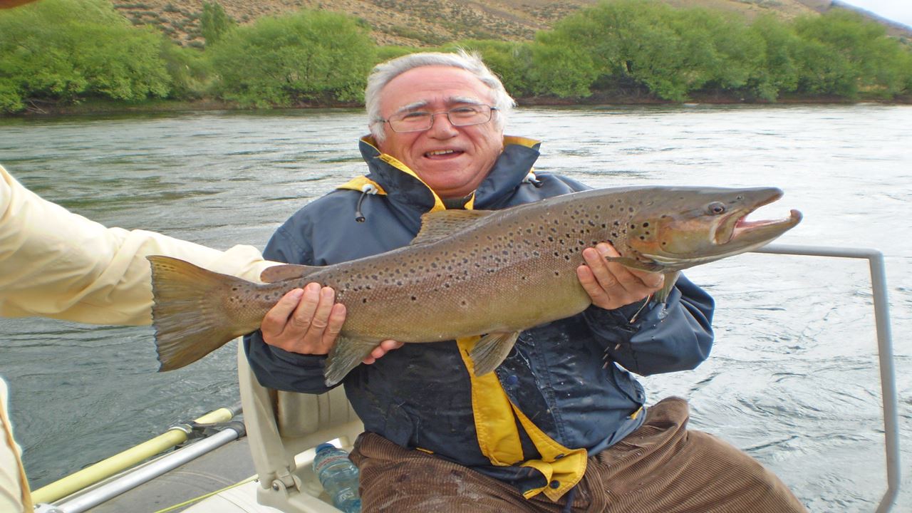Fishing Day On The Manso River, Hess Lake Or Los Moscos Lake (5)