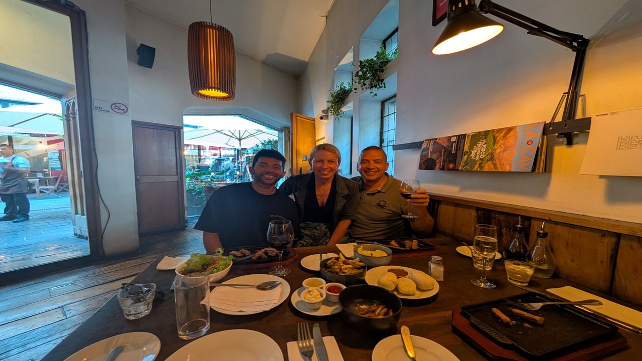Experiencia Culinaria En Lastarria: Vinos, Historia Y Sabores De Chile foto 1