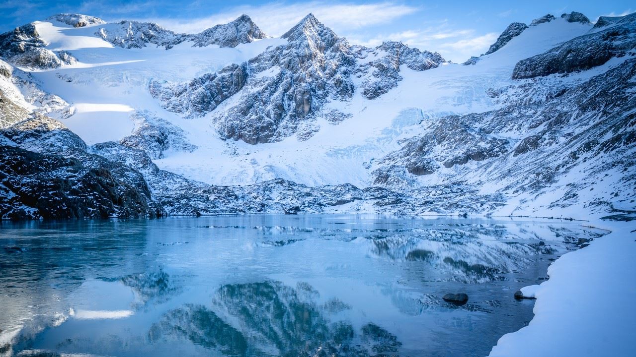 Ice Trekking On The Martial Glacier (5)