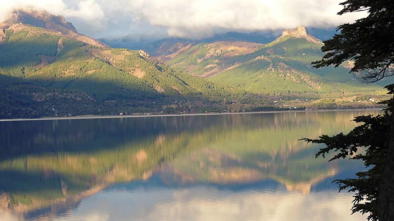 Lago Huechulafquen E Lanc Vulcão foto 4