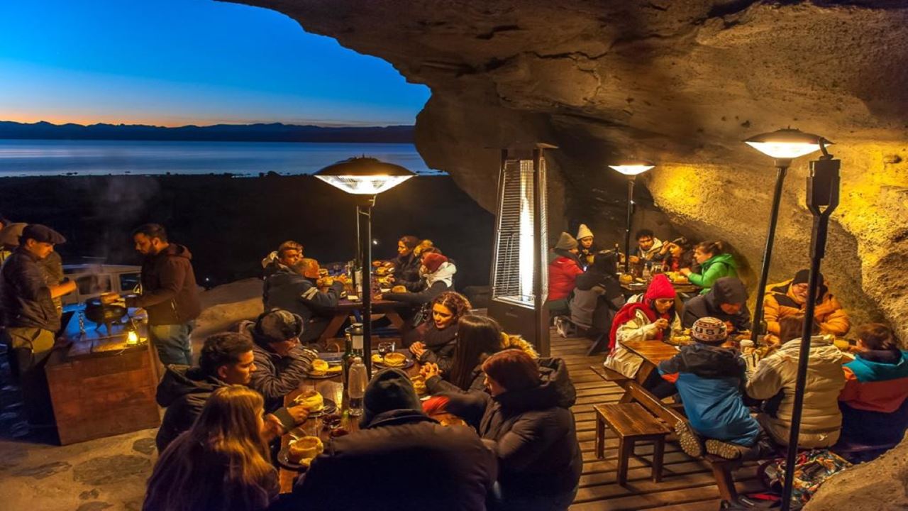 Native Experience - Lakes Caverns (2)