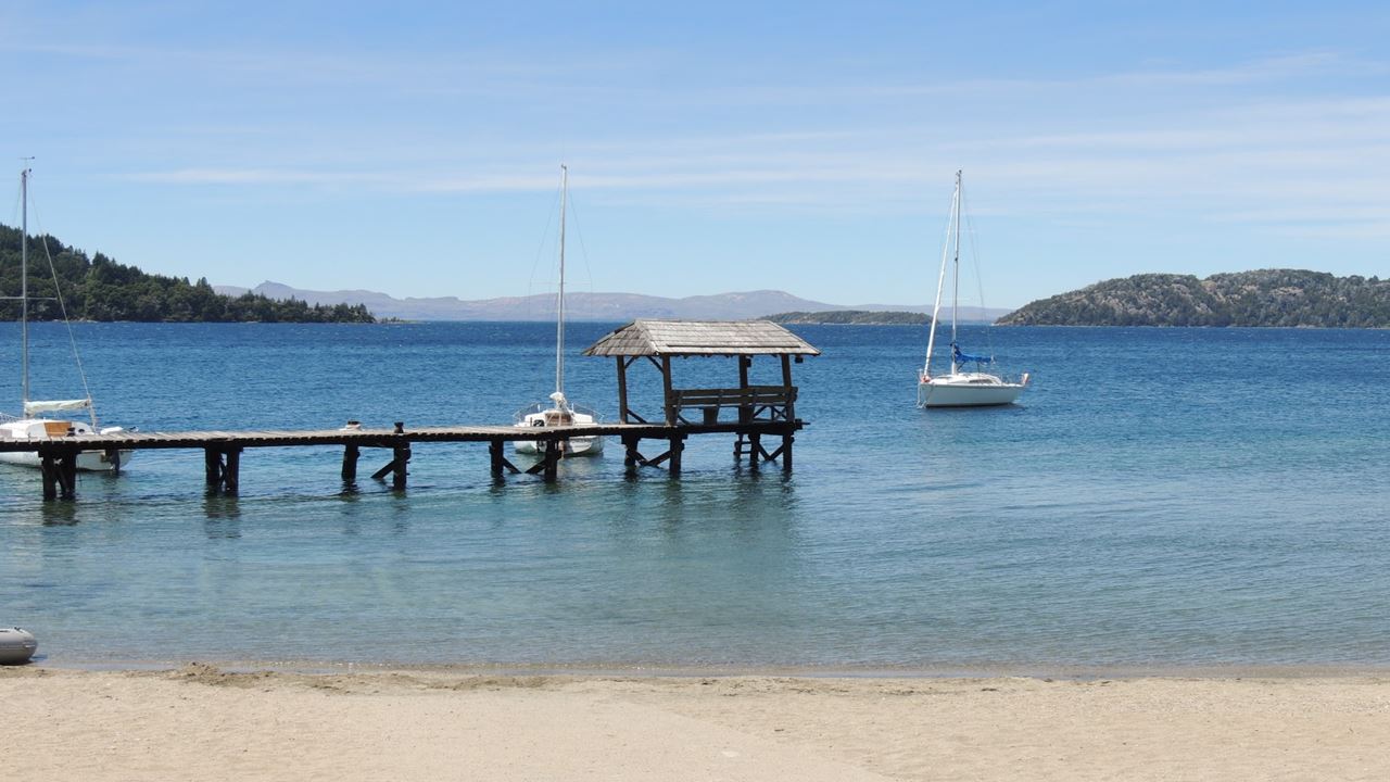 Sailing On Lake Nahuel Huapi (4)