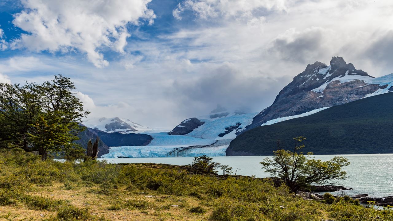 Sailing On Lake Argentino - All Glaciers
 (3)
