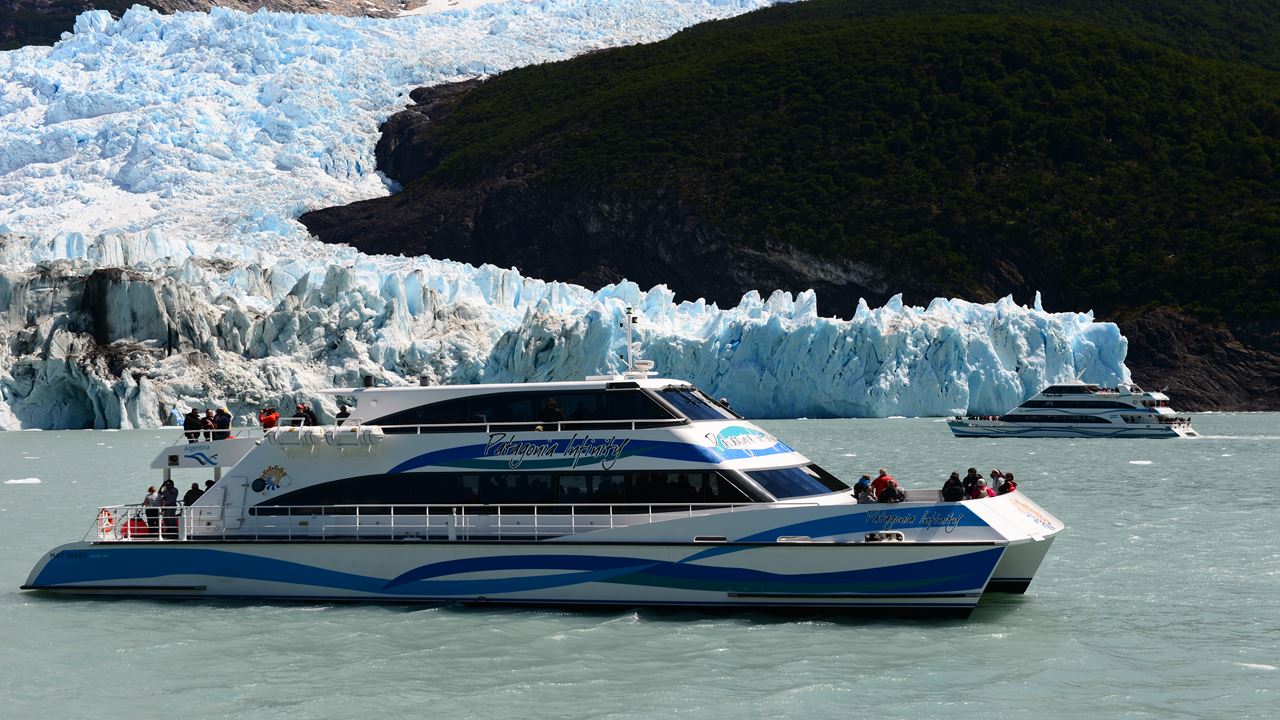 Sailing On Lake Argentino - All Glaciers
 (10)
