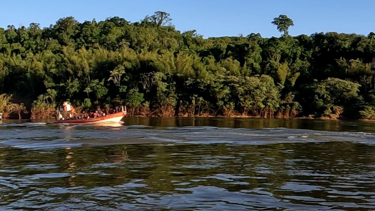 Navigation On The Iguazu River (8)