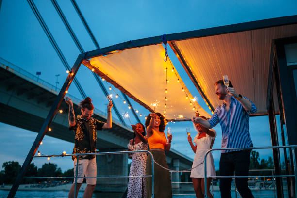 Noite Branca Em Um Catamarã foto 2