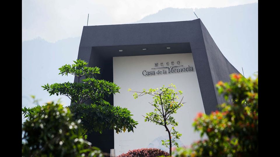 Pablo Escobar E A Transformação De Medellín foto 3