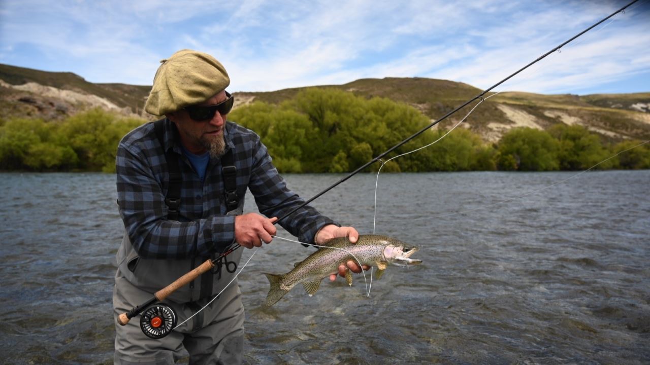 Pesca Com Mosca No Rio Limay (2)