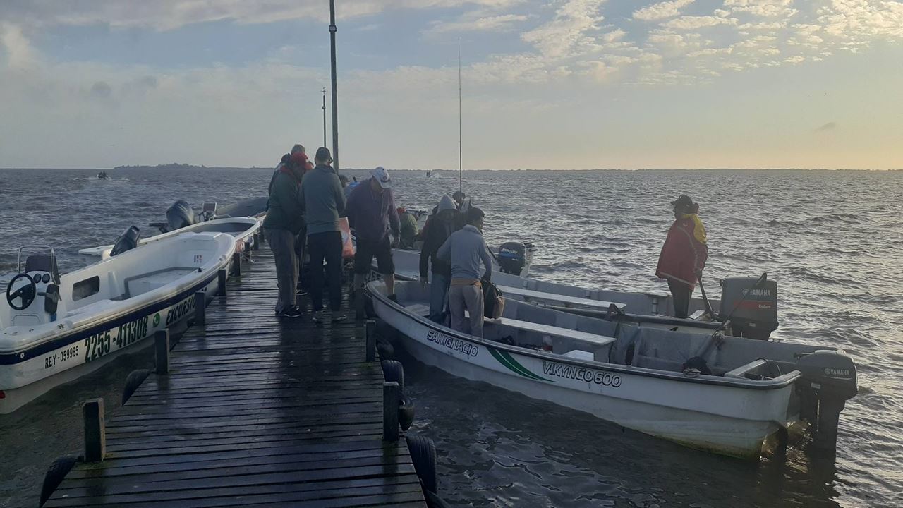Pesca En El Rio De La Plata (4)