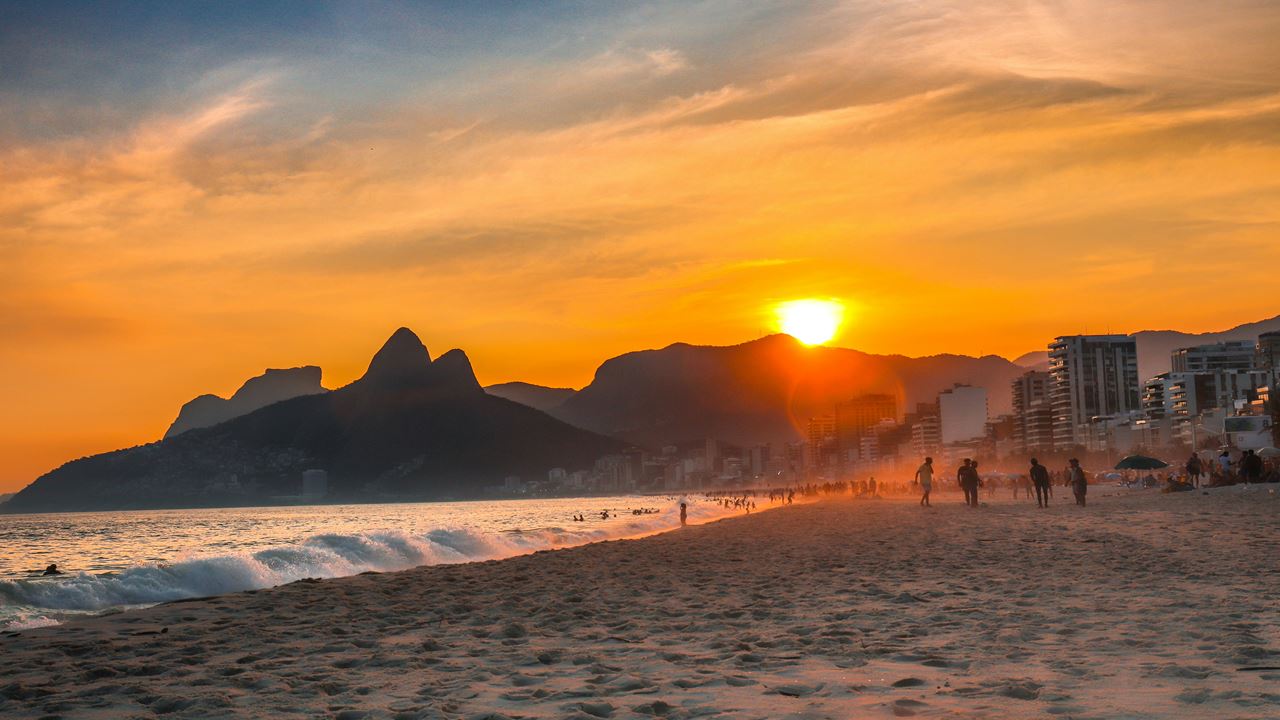 Playa Ipanema Al Atardecer Con Tragos (8)
