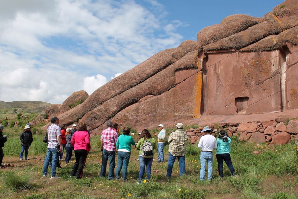 Portal Of Aramu Muro foto 3