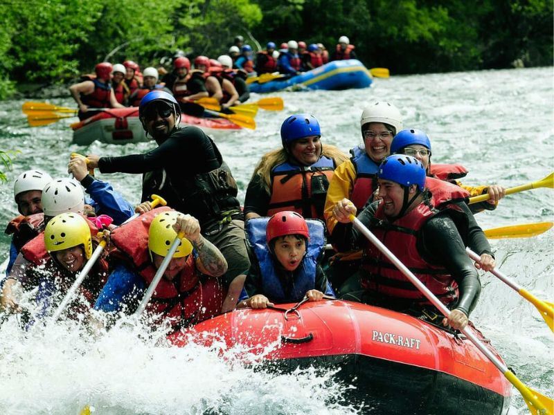 Family Rafting On The Manso River foto 3