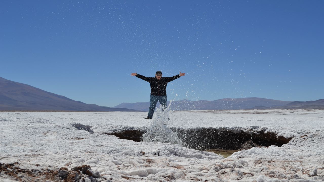 Antofalla Salt Flat In 4x4 foto 4