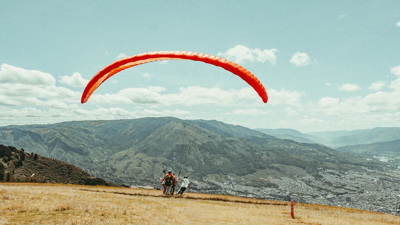 Sobrevuela Medellín En Parapente foto 2