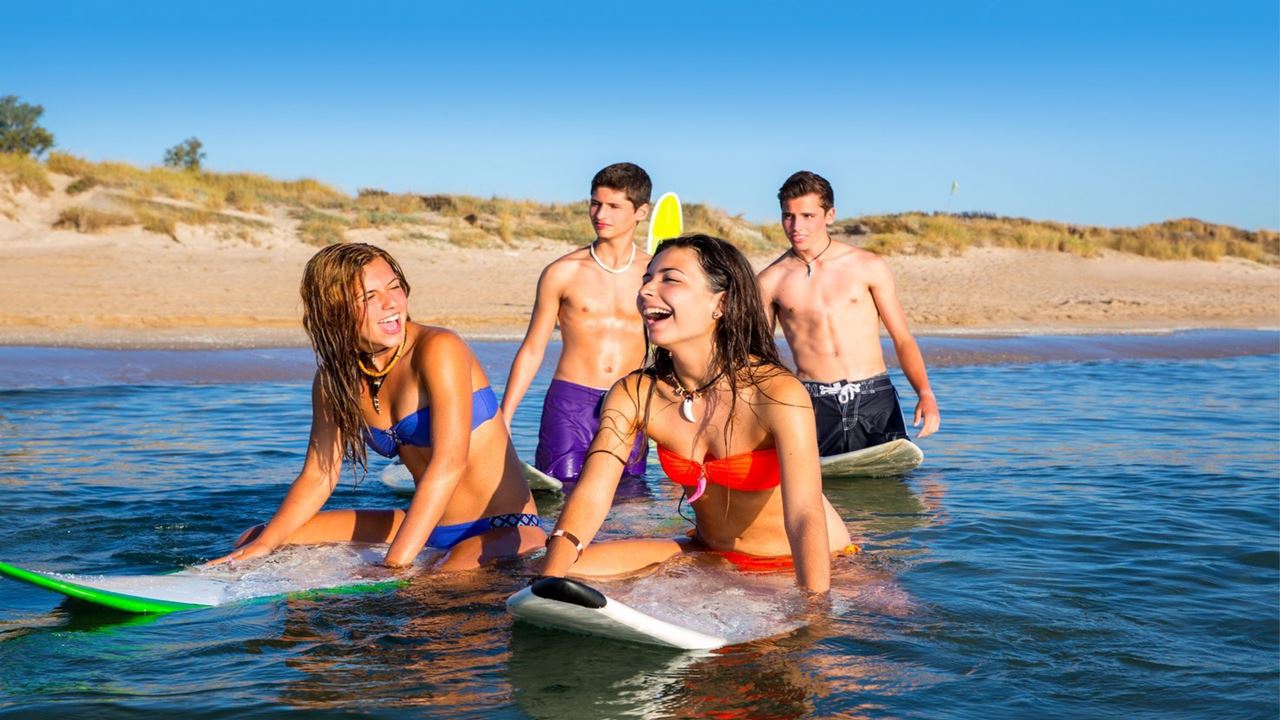 Surfing In Buzios Beach foto 4