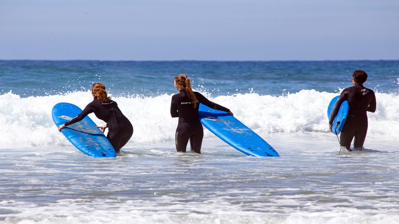 Surfing In Buzios Beach foto 9