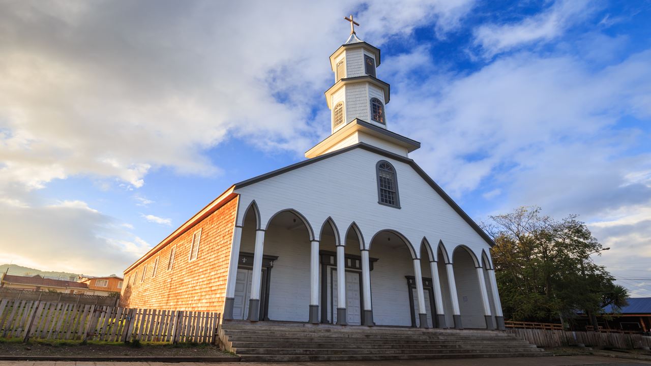 Tesouros De Chiloé: Castro E Dalcahue “igrejas E Estaleiros” foto 5