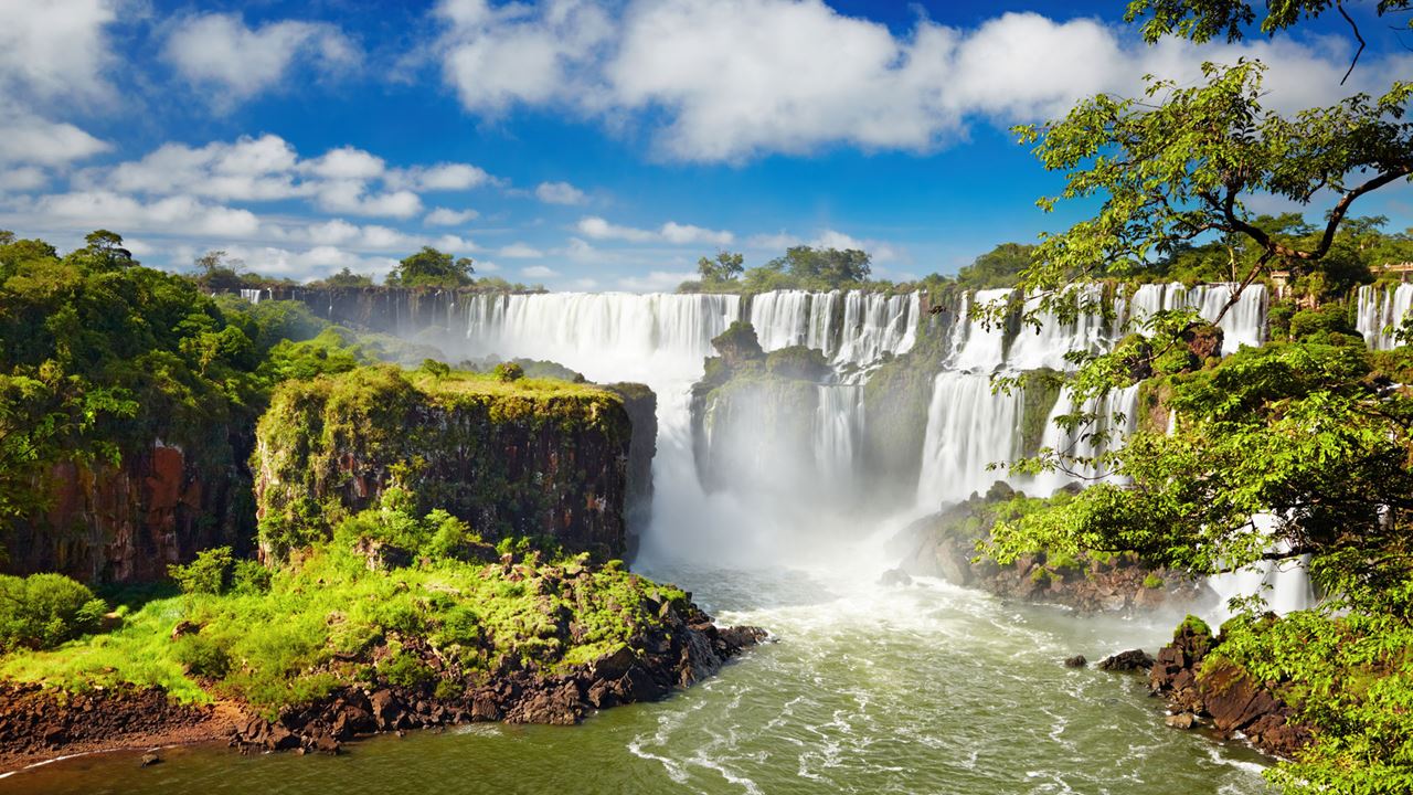 Promo: Iguazu Falls - Brazil`s Side. Airport Shuttle Service For Free! foto 1