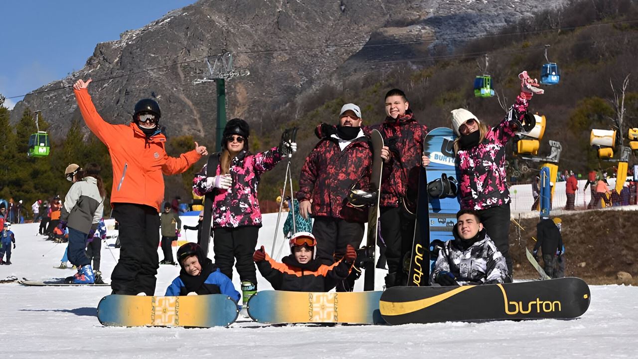 Snowboard Equipment Rental foto 3