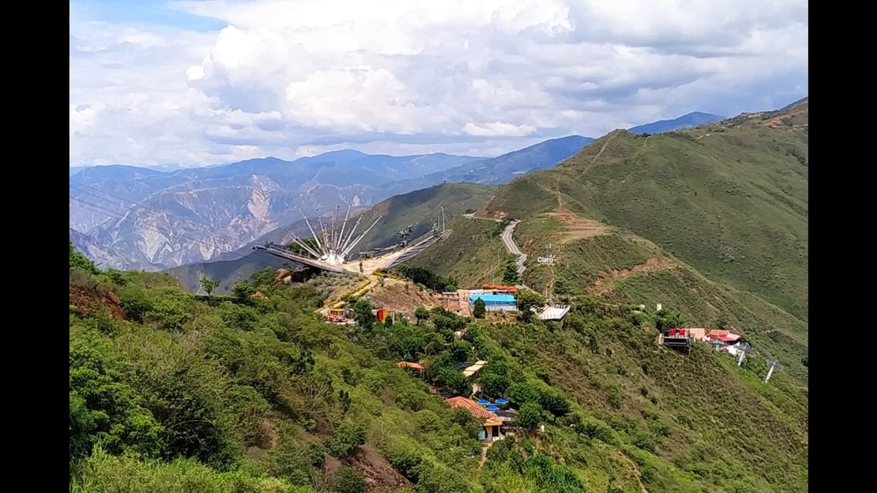 Helicopter Flight Chicamocha Canyon foto 6