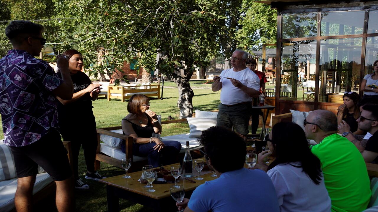 High Mountain Promo, Wineries And Transfers foto 6