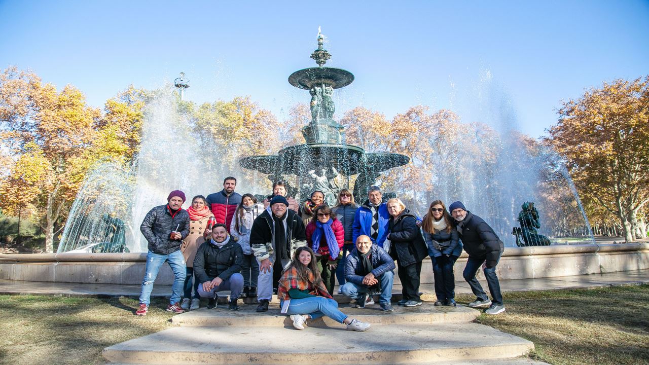 Offre : Caves Et Visite De La Ville, Transferts Aéroport Inclus foto 7