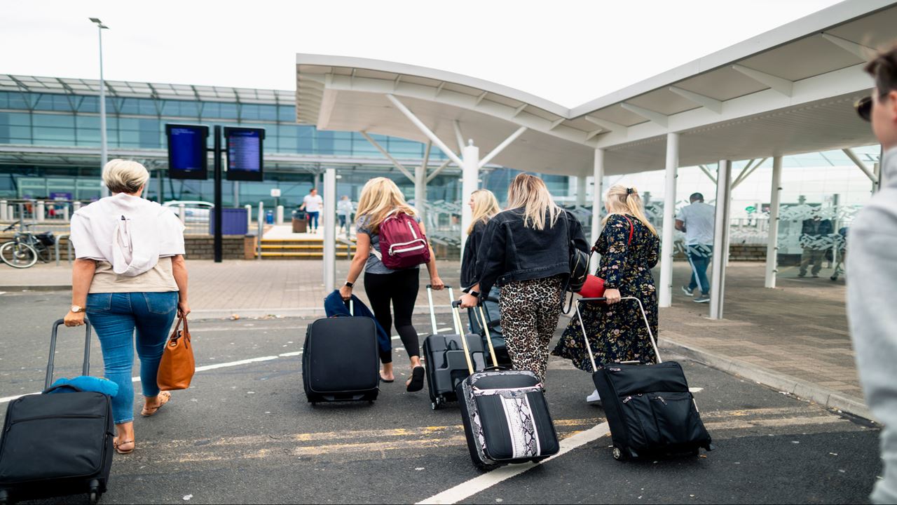 Transfer Privado De Llegada: Aeropuerto Internacional El Edén A Hotel foto 2