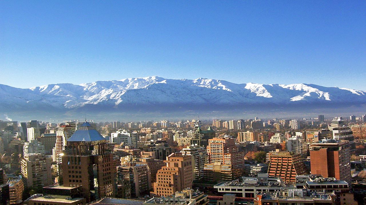 Chile And Argentina With Lake Crossing foto 1