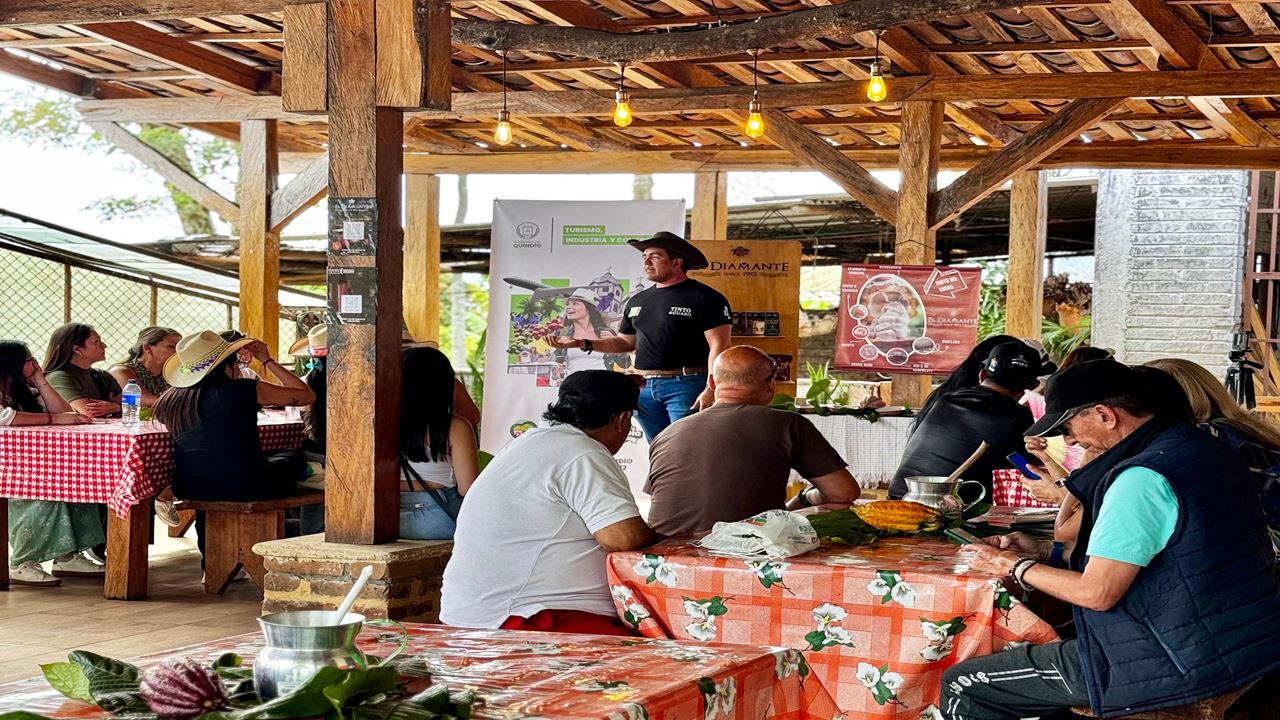 Expérience De Chocolat Artisanal À Quindío foto 4
