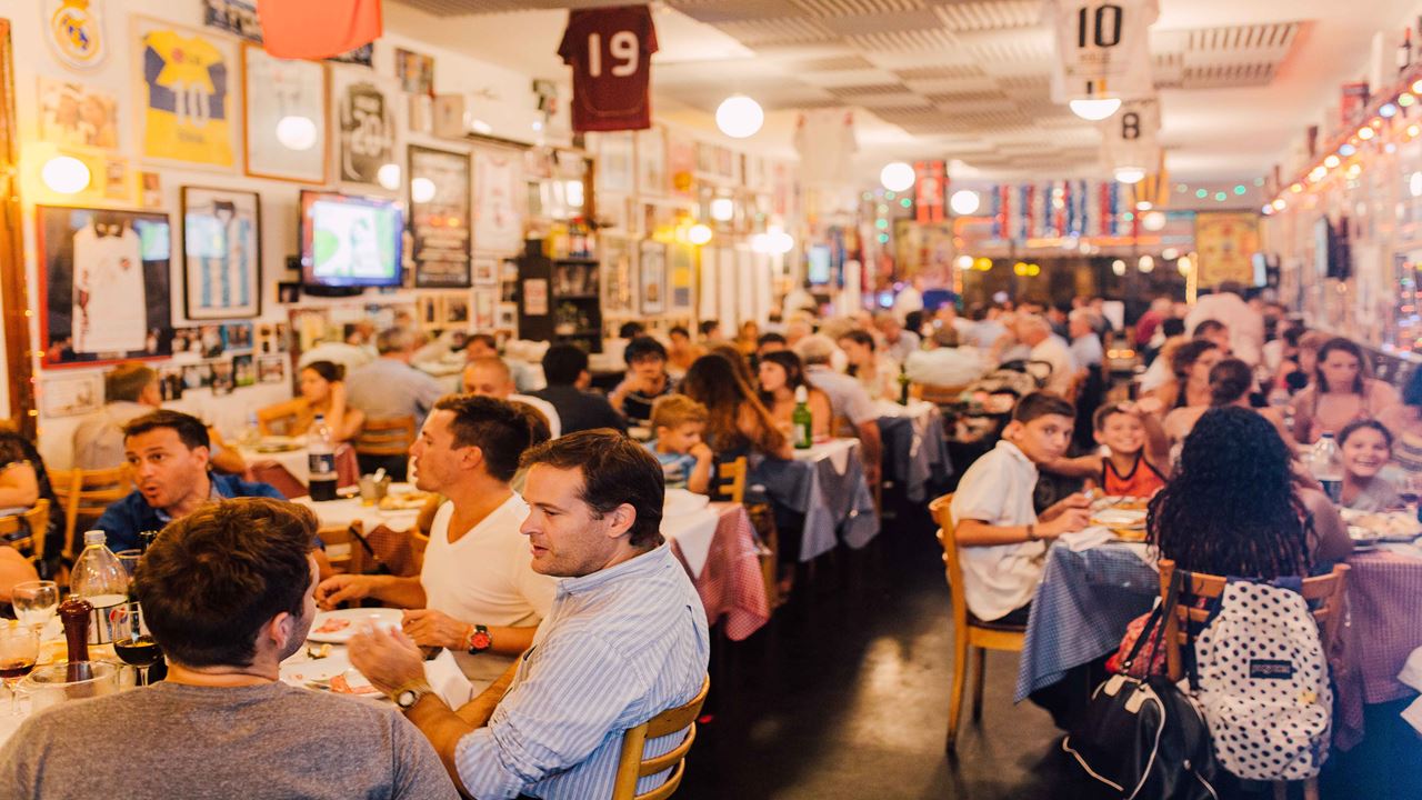 Dîner De La Coupe Du Monde Dans Le Meilleur Restaurant De Football foto 2